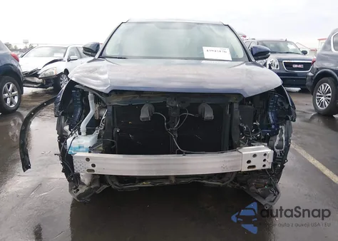 2015 Toyota Highlander Xle V6 z USA, uszkodzony, nr VIN 5TDKKRFH2FS095719